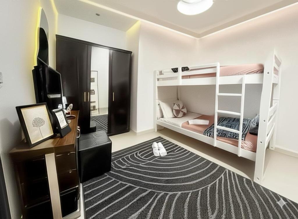 Apartment Spacious & Modern Marina With Sea View *